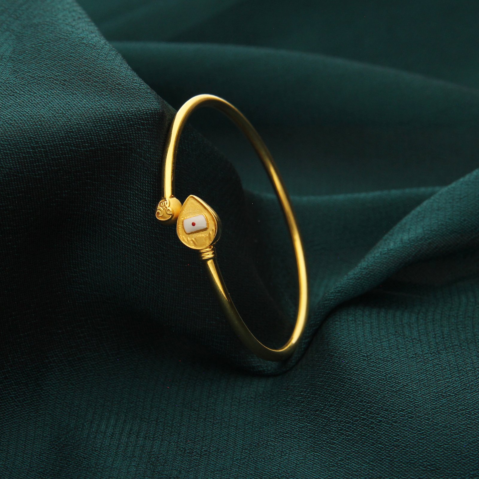 CASTING BABY BRACELET